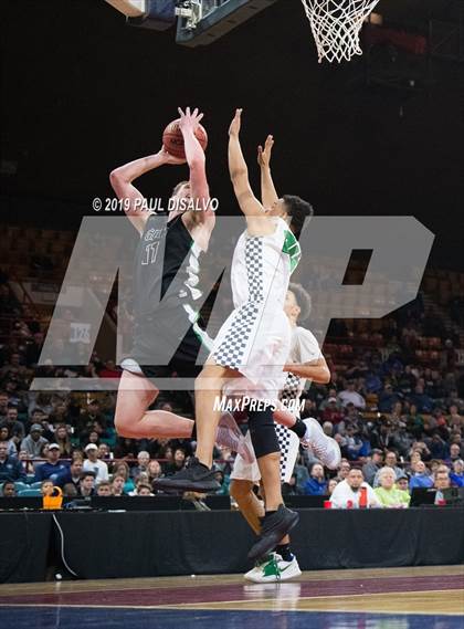 Thumbnail 2 in Overland vs. ThunderRidge (CHSAA 5A Great 8) photogallery.