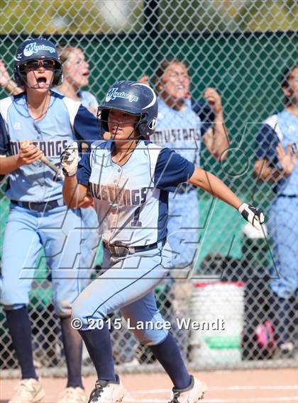Thumbnail 2 in Ralston Valley vs. Fossil Ridge photogallery.