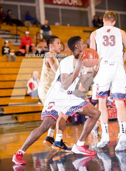 Thumbnail 2 in Dublin vs. Concord (Don Nelson Classic) photogallery.