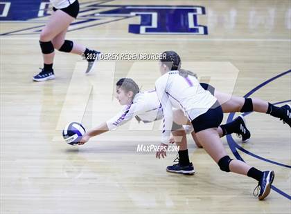 Thumbnail 2 in Arvada West @ Legacy photogallery.