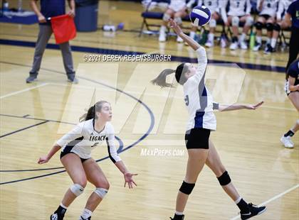 Thumbnail 1 in Arvada West @ Legacy photogallery.