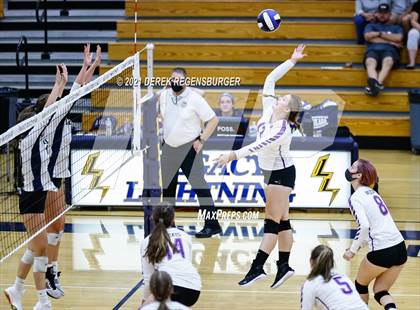 Thumbnail 3 in Arvada West @ Legacy photogallery.