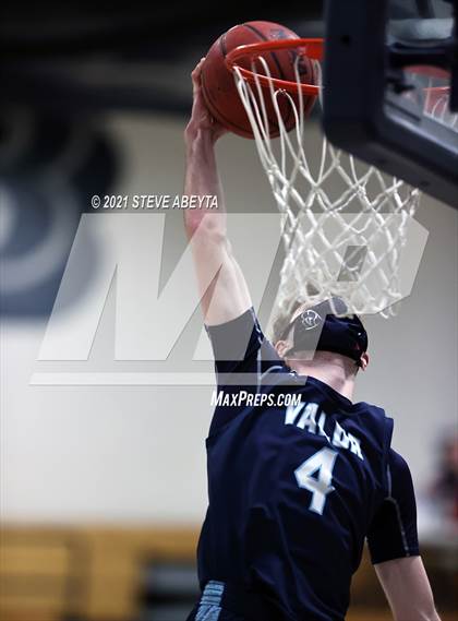 Thumbnail 1 in Valor Christian @ Columbine photogallery.