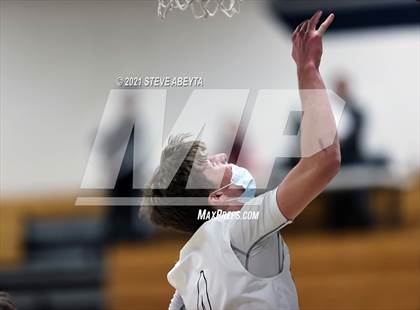 Thumbnail 2 in Valor Christian @ Columbine photogallery.