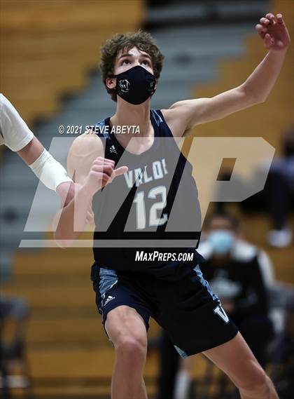 Thumbnail 2 in Valor Christian @ Columbine photogallery.