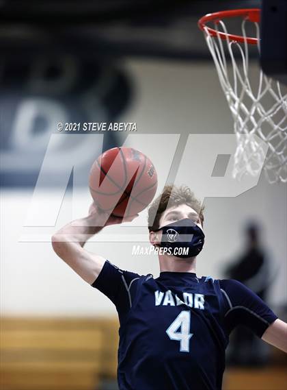 Thumbnail 3 in Valor Christian @ Columbine photogallery.