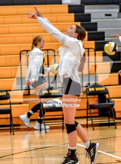 Thumbnail 3 in Olathe East @ Shawnee Mission West photogallery.