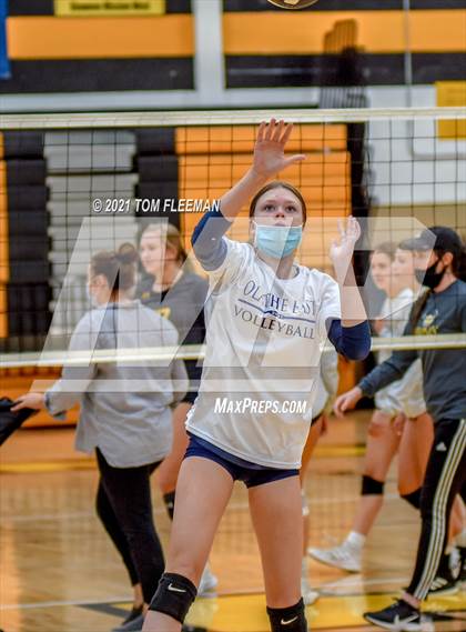 Thumbnail 1 in Olathe East @ Shawnee Mission West photogallery.