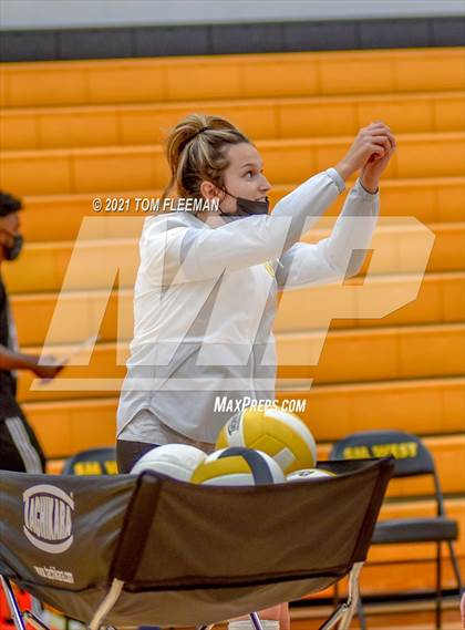 Thumbnail 2 in Olathe East @ Shawnee Mission West photogallery.