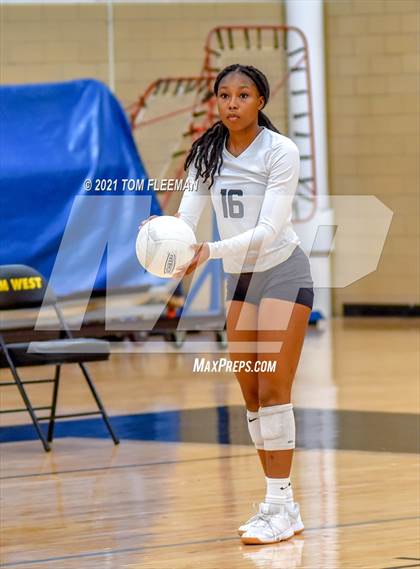 Thumbnail 1 in Olathe East @ Shawnee Mission West photogallery.