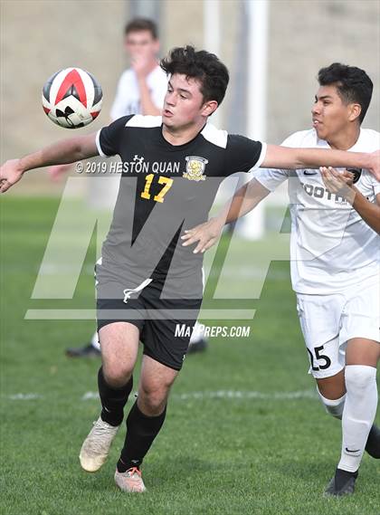 Thumbnail 1 in Foothill @ Brea Olinda photogallery.