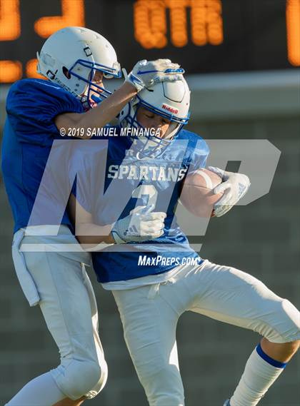 Thumbnail 2 in Lincoln East vs Bellevue West photogallery.