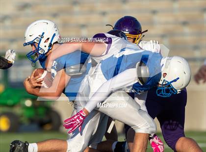 Thumbnail 1 in Lincoln East vs Bellevue West photogallery.