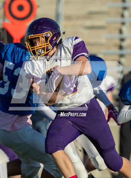 Thumbnail 2 in Lincoln East vs Bellevue West photogallery.