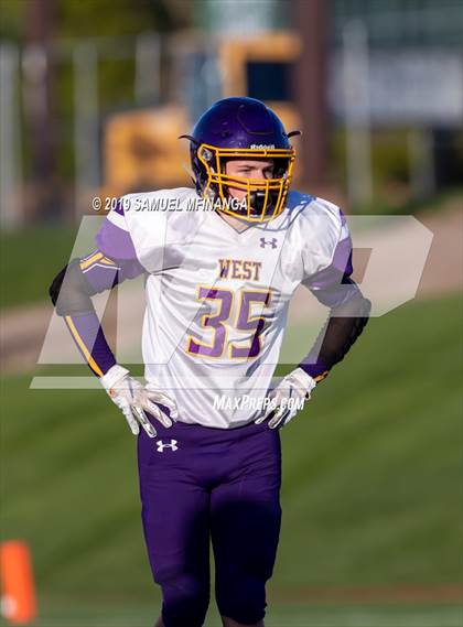 Thumbnail 1 in Lincoln East vs Bellevue West photogallery.