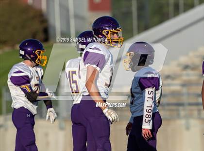 Thumbnail 2 in Lincoln East vs Bellevue West photogallery.