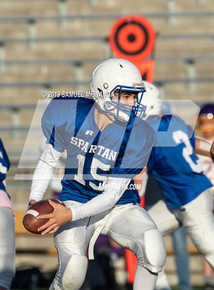 Thumbnail 2 in Lincoln East vs Bellevue West photogallery.