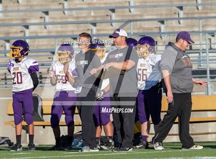 Thumbnail 1 in Lincoln East vs Bellevue West photogallery.