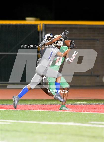 Thumbnail 2 in Long Beach Poly vs. Jordan photogallery.