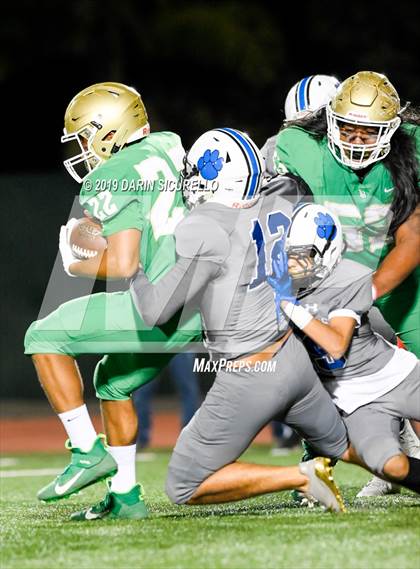 Thumbnail 3 in Long Beach Poly vs. Jordan photogallery.