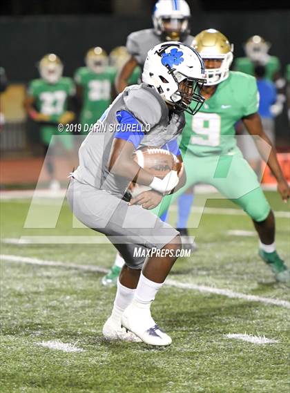 Thumbnail 1 in Long Beach Poly vs. Jordan photogallery.
