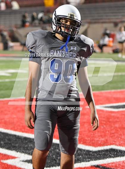 Thumbnail 2 in Long Beach Poly vs. Jordan photogallery.