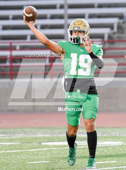 Thumbnail 1 in Long Beach Poly vs. Jordan photogallery.