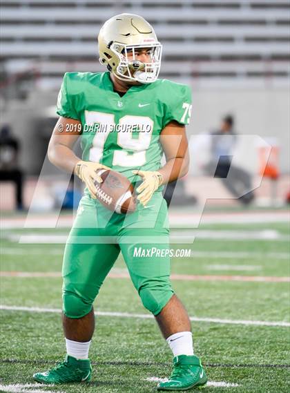 Thumbnail 3 in Long Beach Poly vs. Jordan photogallery.