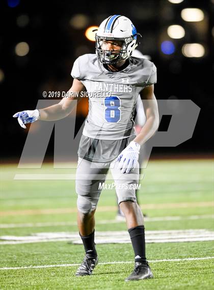 Thumbnail 2 in Long Beach Poly vs. Jordan photogallery.