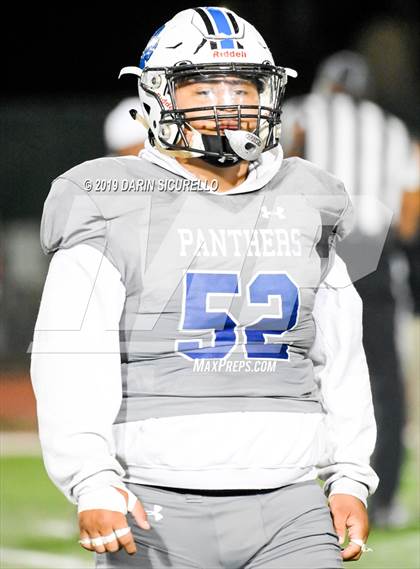 Thumbnail 2 in Long Beach Poly vs. Jordan photogallery.