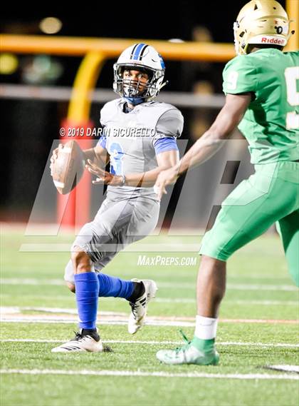 Thumbnail 1 in Long Beach Poly vs. Jordan photogallery.