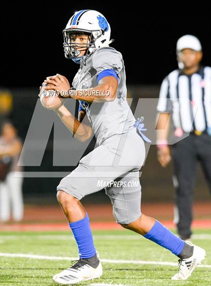 Thumbnail 3 in Long Beach Poly vs. Jordan photogallery.
