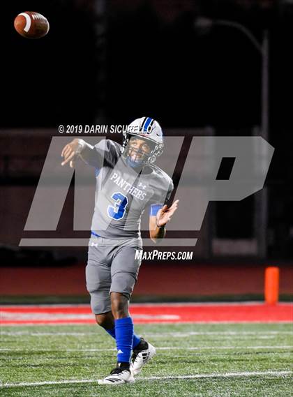 Thumbnail 1 in Long Beach Poly vs. Jordan photogallery.