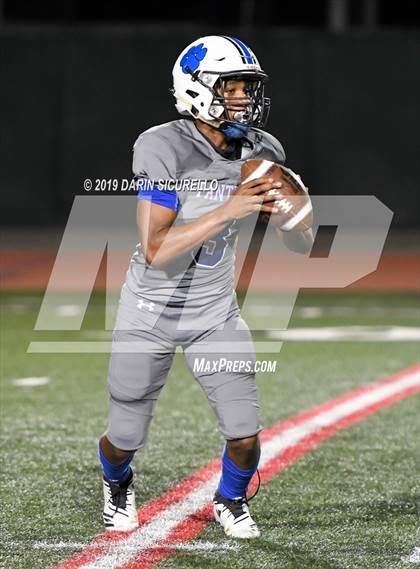Thumbnail 2 in Long Beach Poly vs. Jordan photogallery.