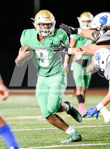 Thumbnail 2 in Long Beach Poly vs. Jordan photogallery.