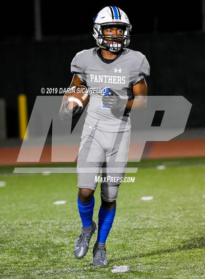 Thumbnail 2 in Long Beach Poly vs. Jordan photogallery.