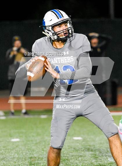 Thumbnail 2 in Long Beach Poly vs. Jordan photogallery.