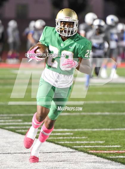 Thumbnail 3 in Long Beach Poly vs. Jordan photogallery.