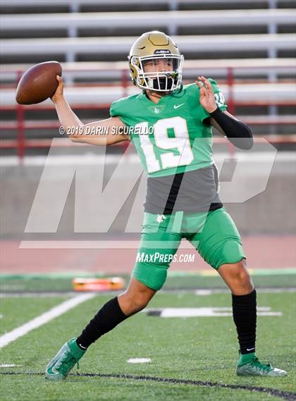 Thumbnail 2 in Long Beach Poly vs. Jordan photogallery.
