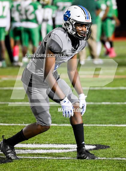Thumbnail 3 in Long Beach Poly vs. Jordan photogallery.