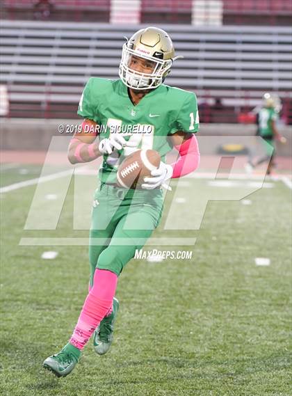 Thumbnail 2 in Long Beach Poly vs. Jordan photogallery.