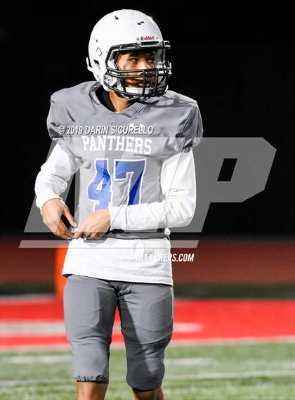 Thumbnail 3 in Long Beach Poly vs. Jordan photogallery.