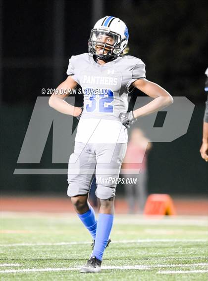 Thumbnail 2 in Long Beach Poly vs. Jordan photogallery.
