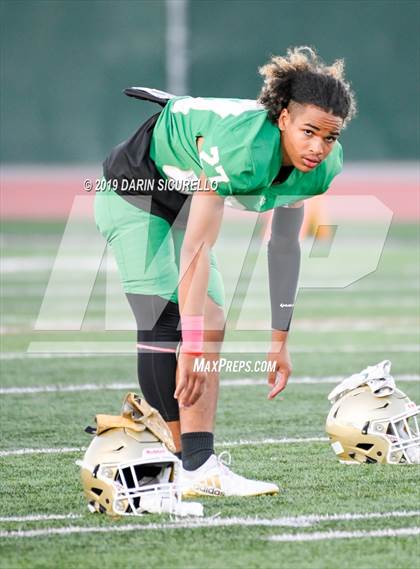 Thumbnail 1 in Long Beach Poly vs. Jordan photogallery.