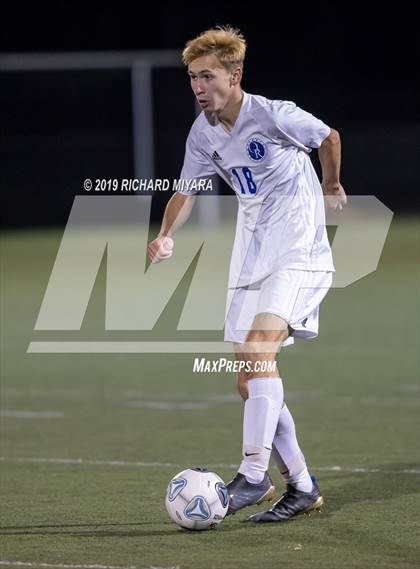 Thumbnail 1 in Lebanon vs. Oyster River (NHIAA D2 Semifinal) photogallery.