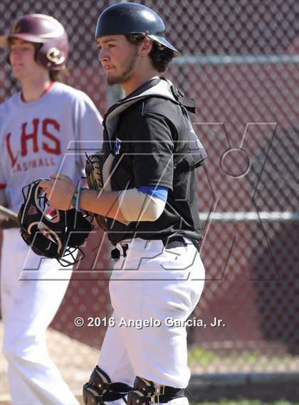 Thumbnail 3 in Newark Memorial vs Liberty photogallery.