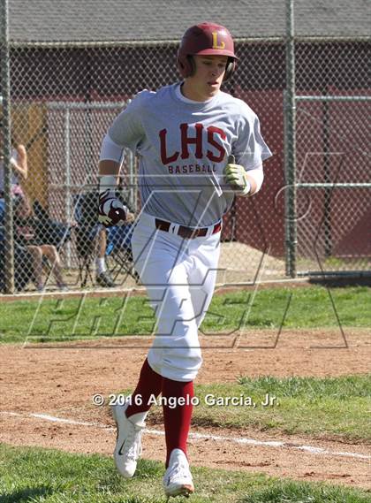 Thumbnail 3 in Newark Memorial vs Liberty photogallery.