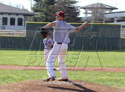 Thumbnail 2 in Newark Memorial vs Liberty photogallery.