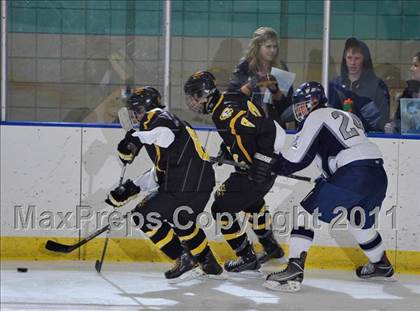 Thumbnail 1 in North Farmington/Harrison vs Farmington (OAA Red Division Consolation Finals) photogallery.