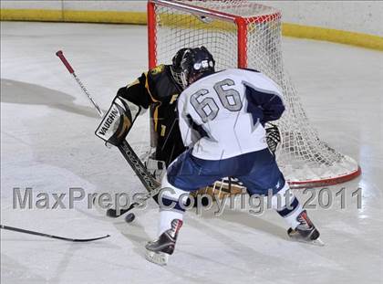 Thumbnail 1 in North Farmington/Harrison vs Farmington (OAA Red Division Consolation Finals) photogallery.